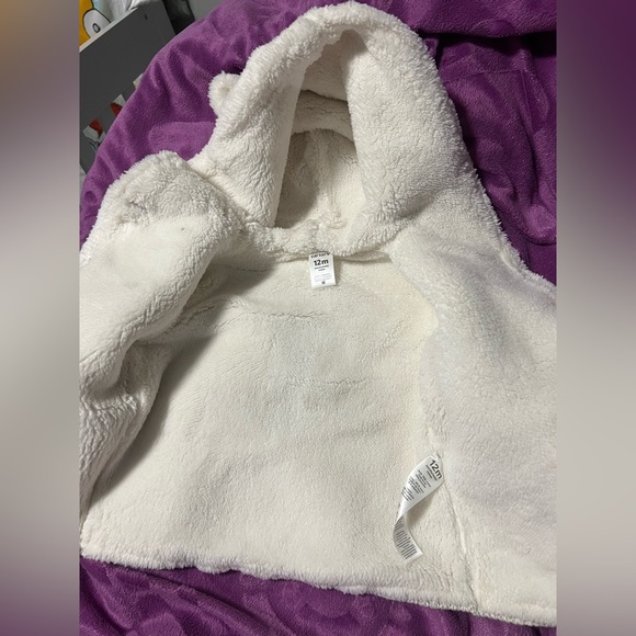 Caters grey comfy sweater. - Picture 2 of 2